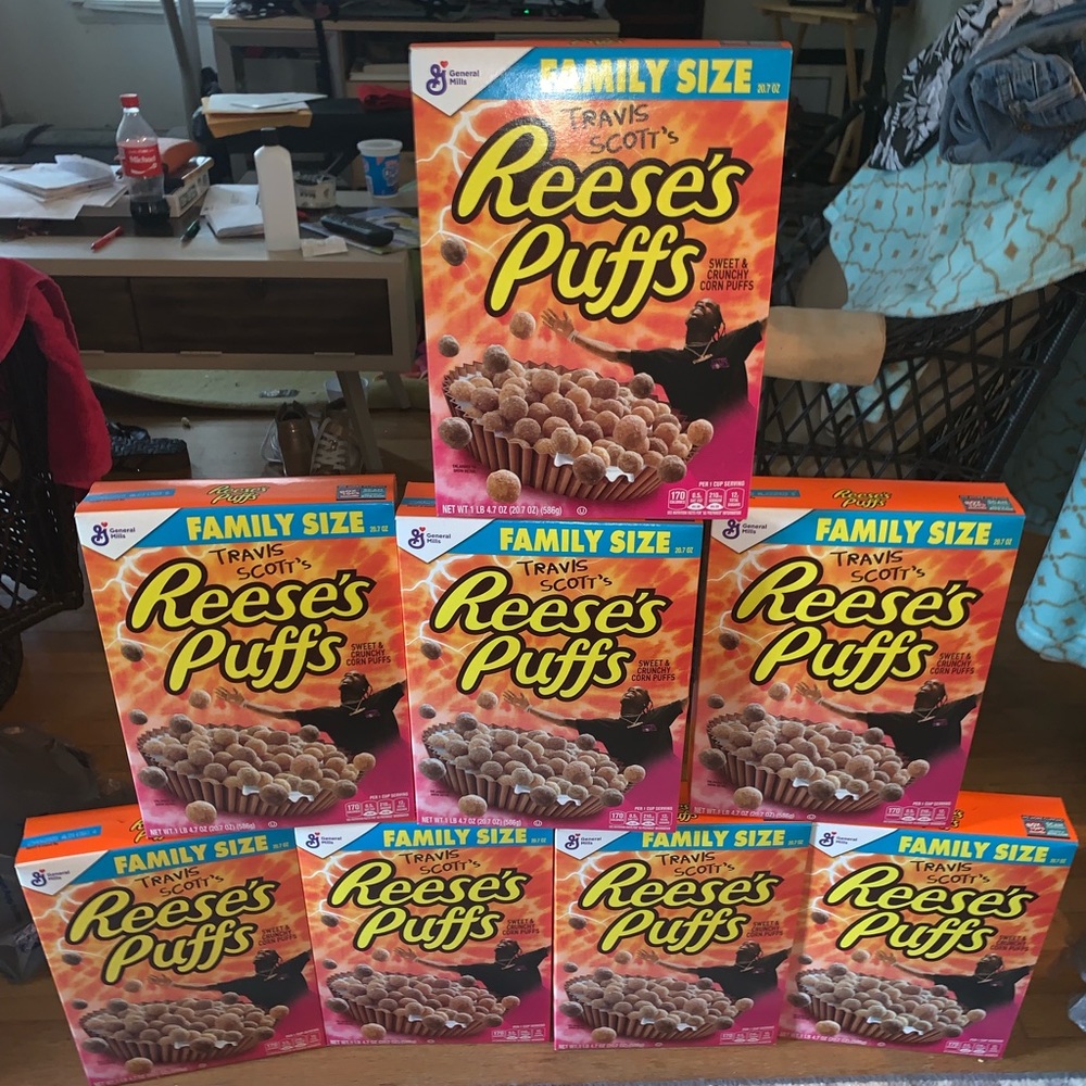 Travis Scott Reese Puffs Family Size